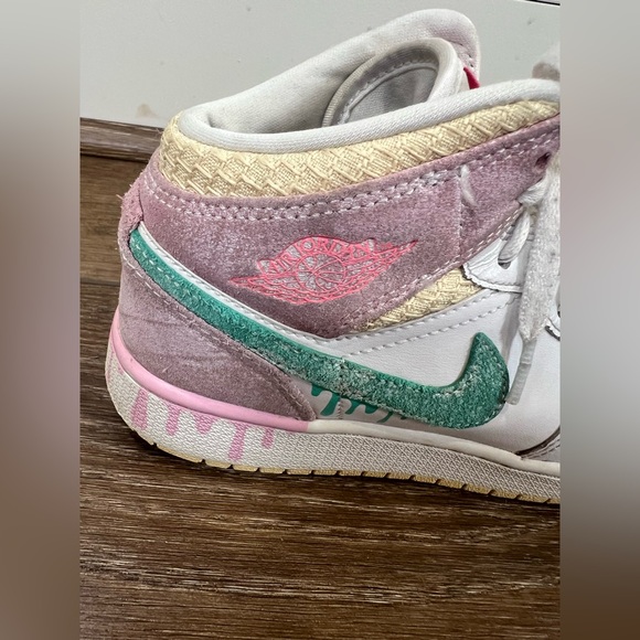 Youth Nike Air Jordan 1 mid Ice Cream Melt - Picture 4 of 10